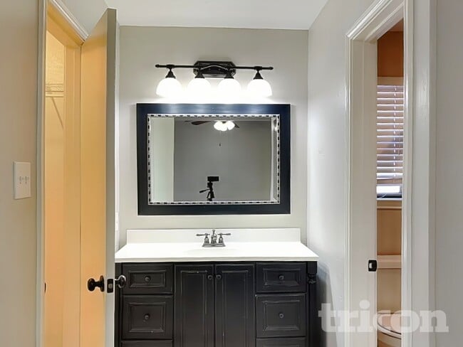 Building Photo - 5708 Woodsetter Ct