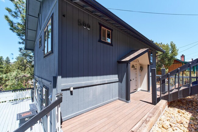 Building Photo - 509 Wallace Ln