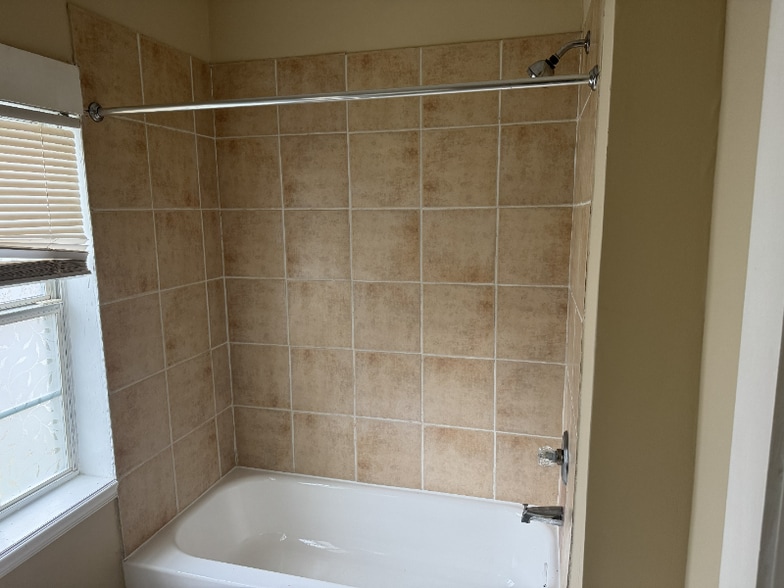 Building Photo - 43 Booker St NW