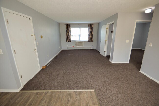 Building Photo - 106 Southview Rd