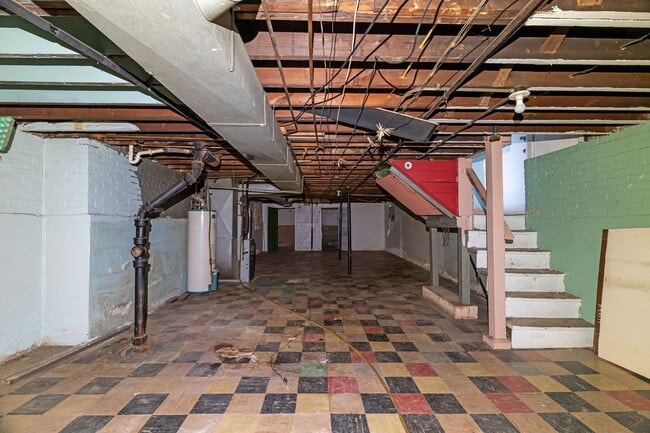 Building Photo - 5451 Genevieve Ave