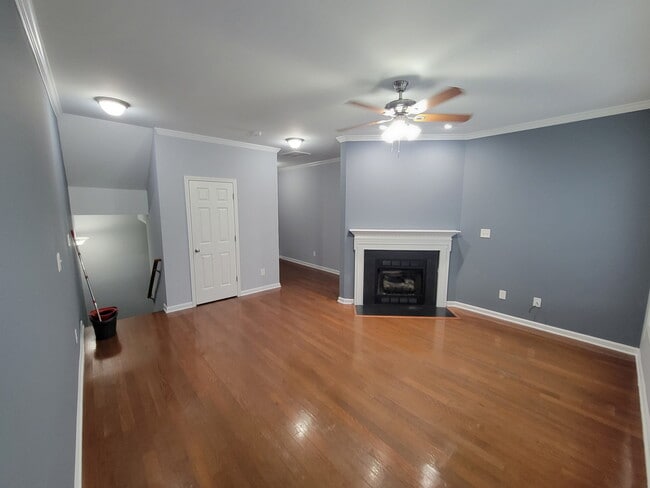 Building Photo - 650 Ganyard Farm Way