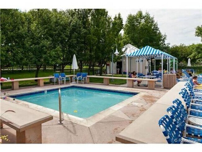 Building Photo - The Full Package