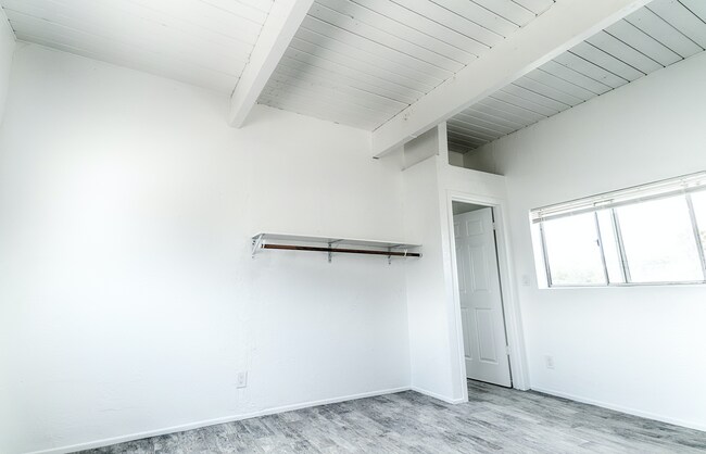 Building Photo - 2-Bedroom/1 Bathroom - Isla Vista