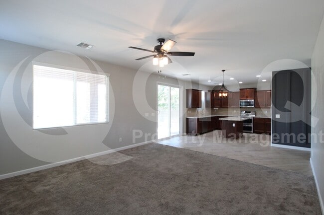Building Photo - 24758 W Huntington Dr