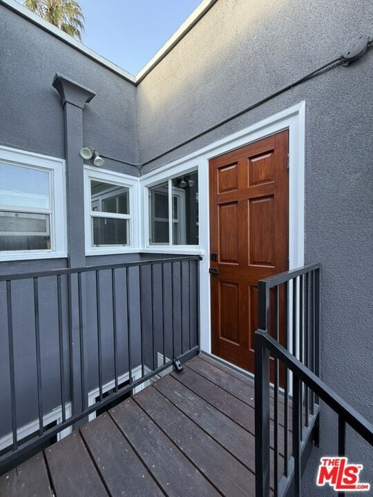 Building Photo - 5530 Franklin Ave