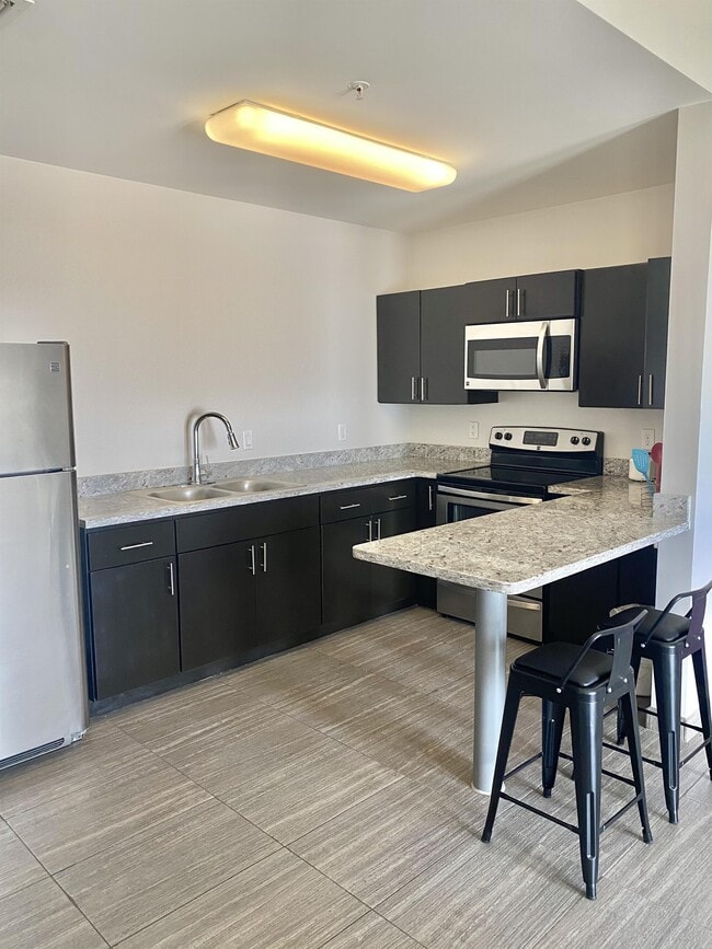 Building Photo - 502 Shiloh Dr