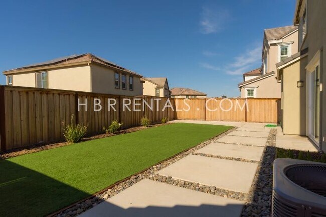 Building Photo - 2861 Reyva Dhillon Ln