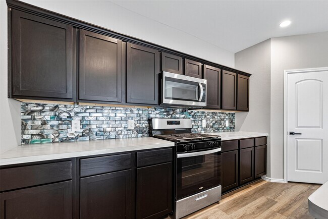 Building Photo - 14529 Lily Plns Dr