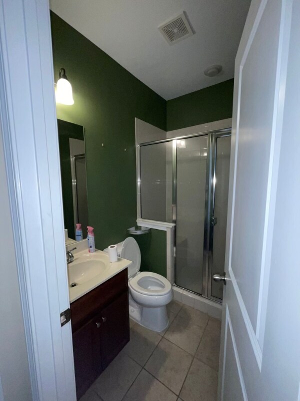 Building Photo - 3925 Silver Springs Rd