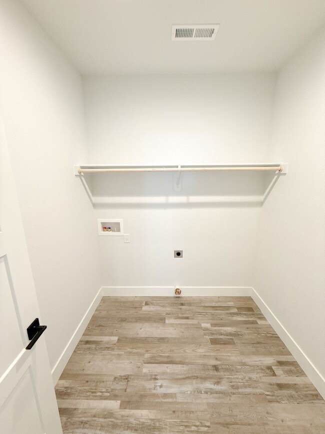 Building Photo - BRAND NEW 3 Bedroom, 2 bath Home