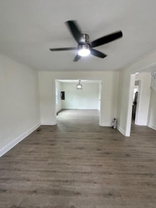 Building Photo - Fully renovated house for Rent!