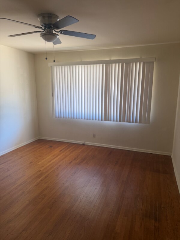 Building Photo - 918 W Huntington Dr