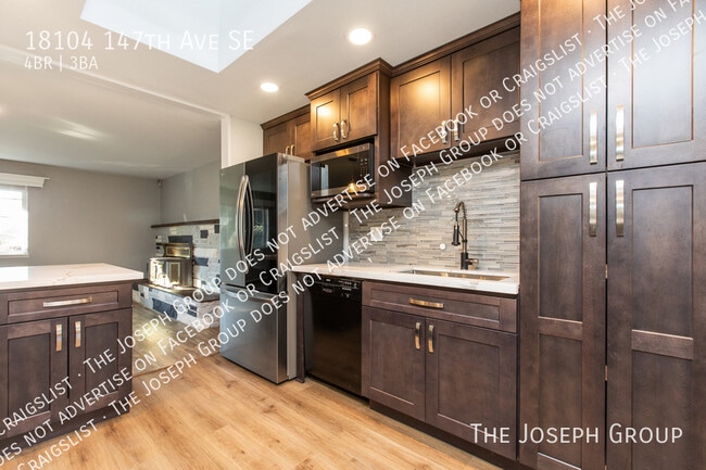 Building Photo - 18104 147th Ave SE