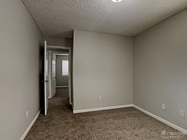 Building Photo - 8105 Shifting Sands Dr