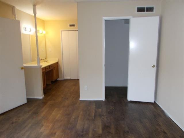 Building Photo - 4605 Jenkins Cir