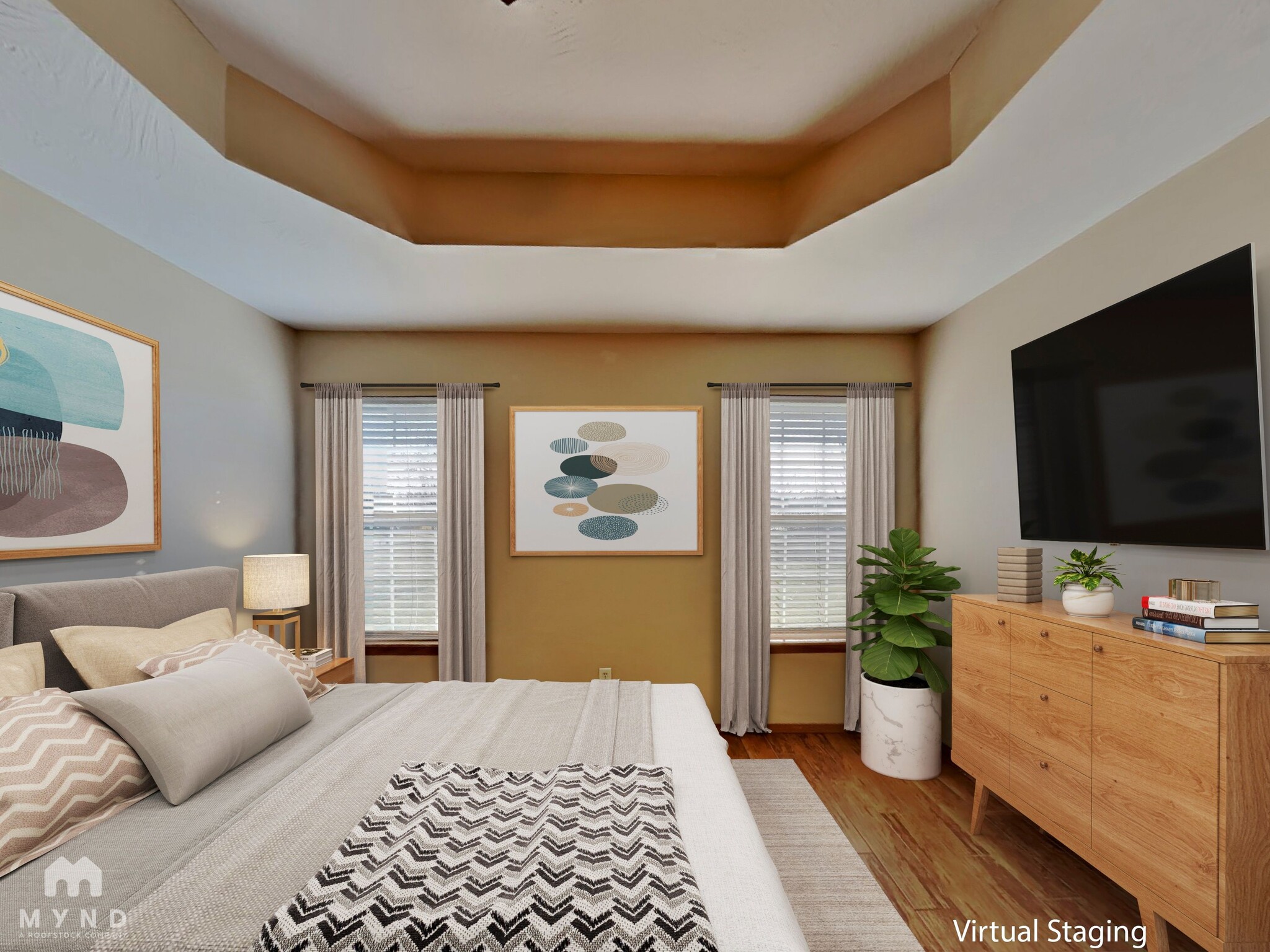 Building Photo - 701 N Pinewood Ave