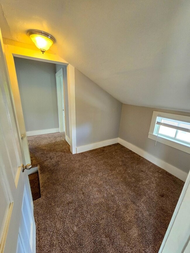 Building Photo - Charming 5 Bedroom Home in Aledo with Mode...