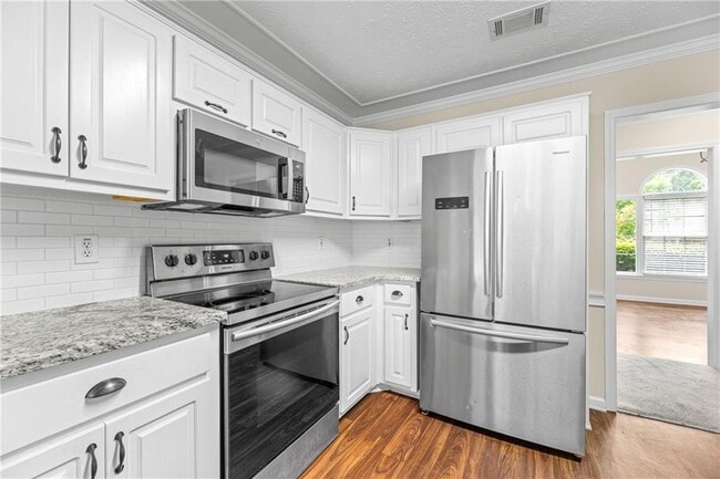 Building Photo - 2902 Bridle Creek Dr SW