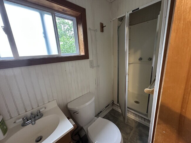 Building Photo - Charming Barrington Cottage Retreat: Fully Equipped 1BR Living with Private Yard Space!