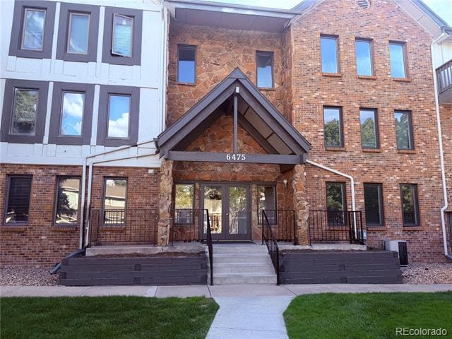 Building Photo - 6475 S Dayton St
