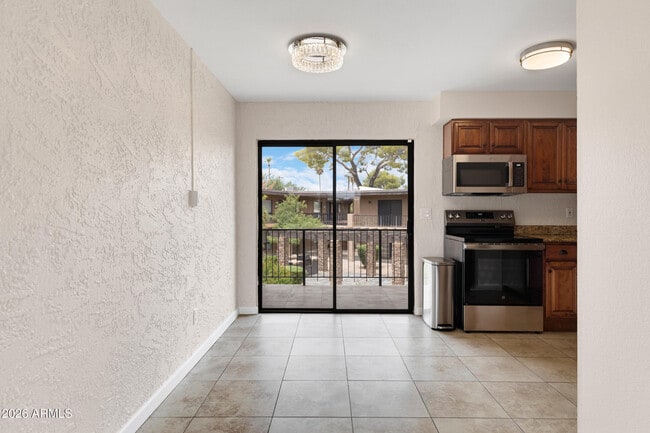 Building Photo - 7110 E Continental Dr
