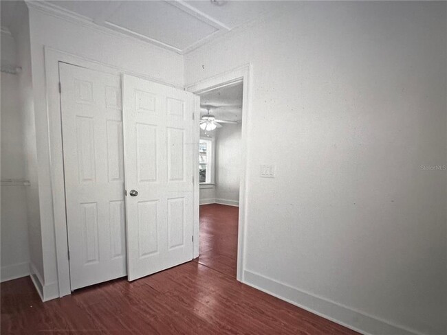 Building Photo - 1160 Grove St