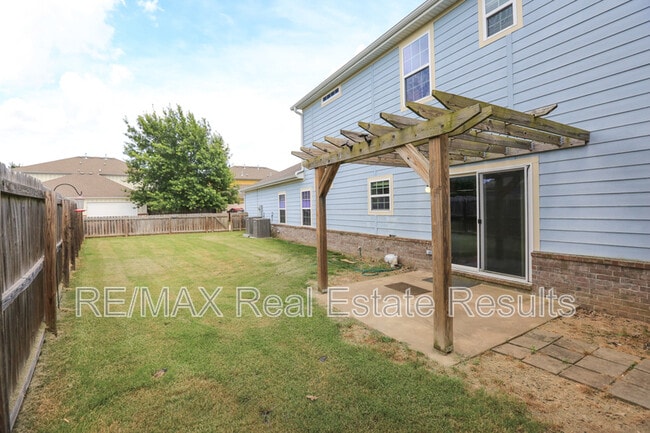 Building Photo - 626 N Tennyson Ln