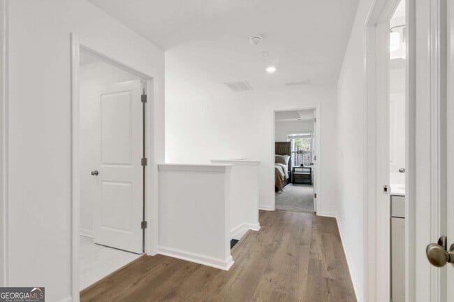 Building Photo - 4200 Pierson Trce