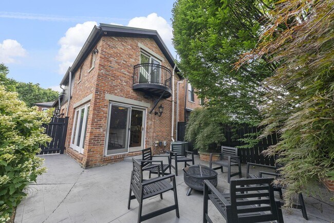 Building Photo - 610 City Park Ave