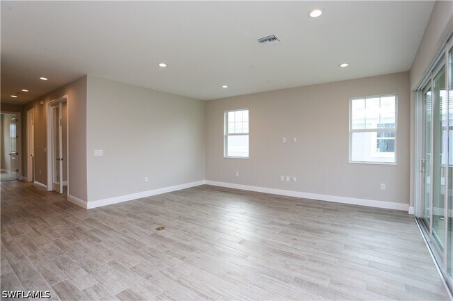 Building Photo - 2626 Seychelles Cir