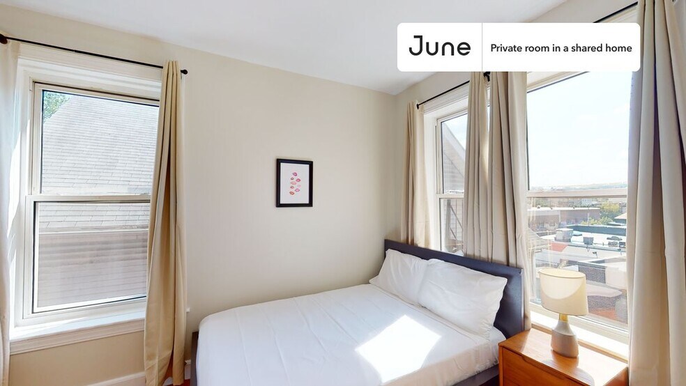 Building Photo - Room in Shared 4 bed/2 bath home