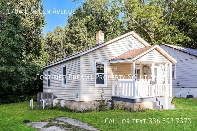 Building Photo - 1704 Lincoln Ave