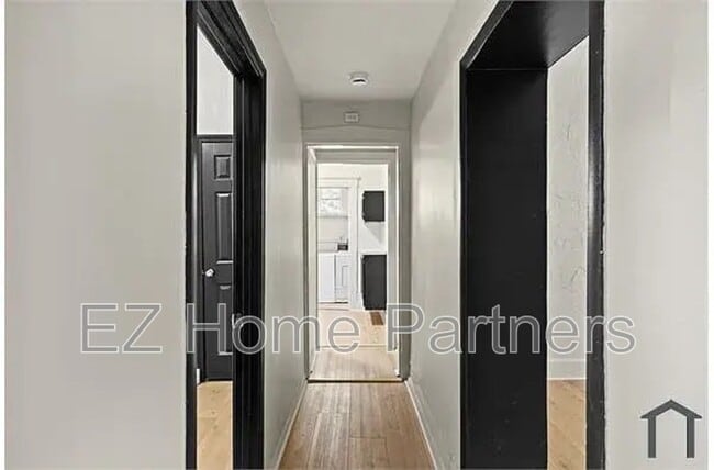 Building Photo - 3005-3007 S Compton Ave