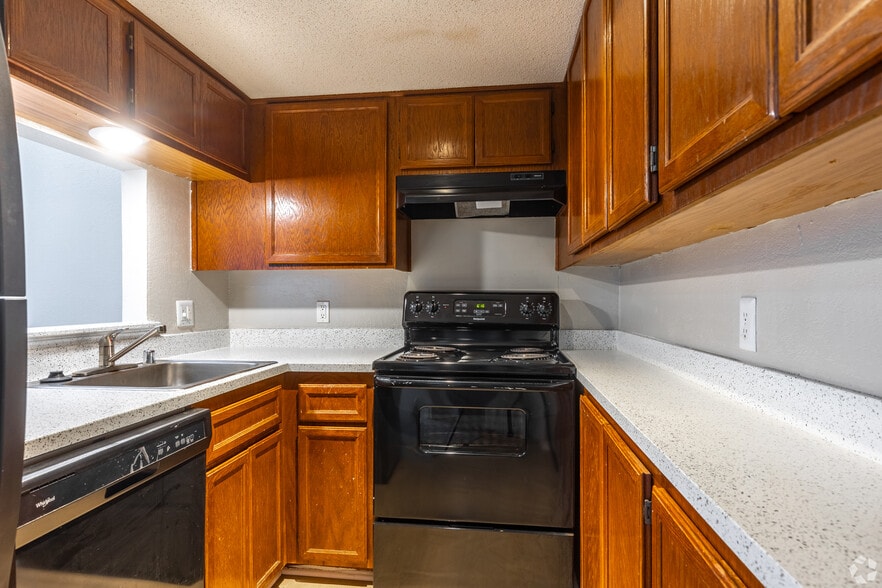 Building Photo - ReNew Sinclair