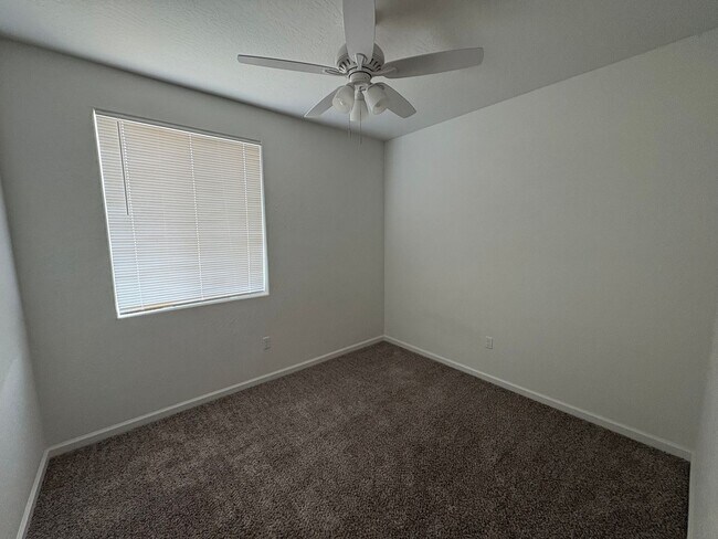 Building Photo - Two-story home in NW Visalia home Availabl...