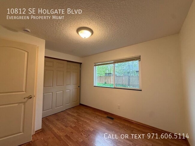 Building Photo - 10812 SE Holgate Blvd