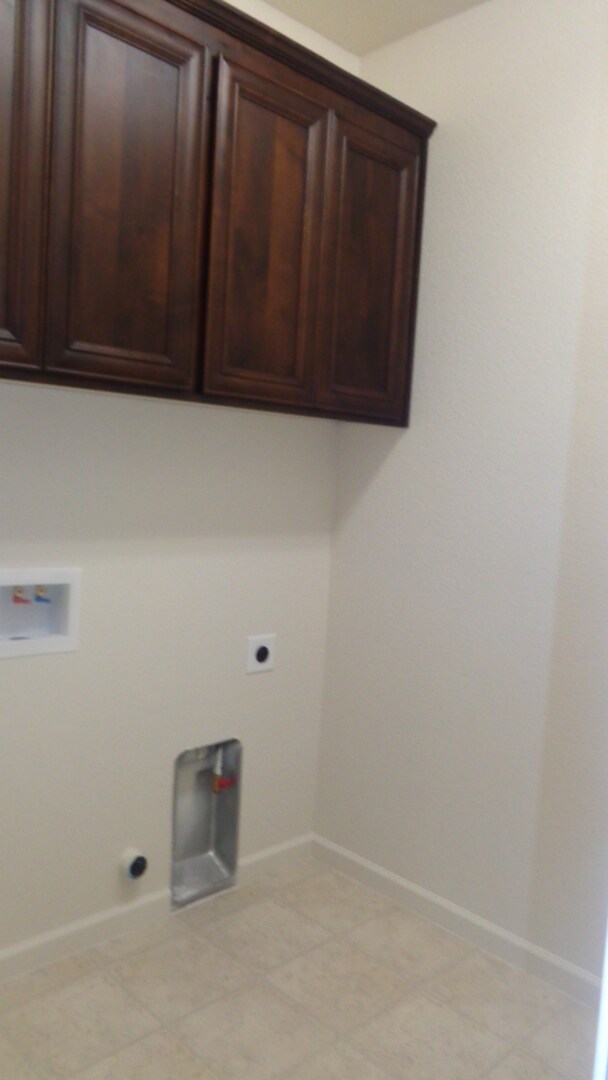 Building Photo - 5536 Summer Land Dr
