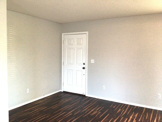 Building Photo - 17641 Papa Bear Ct