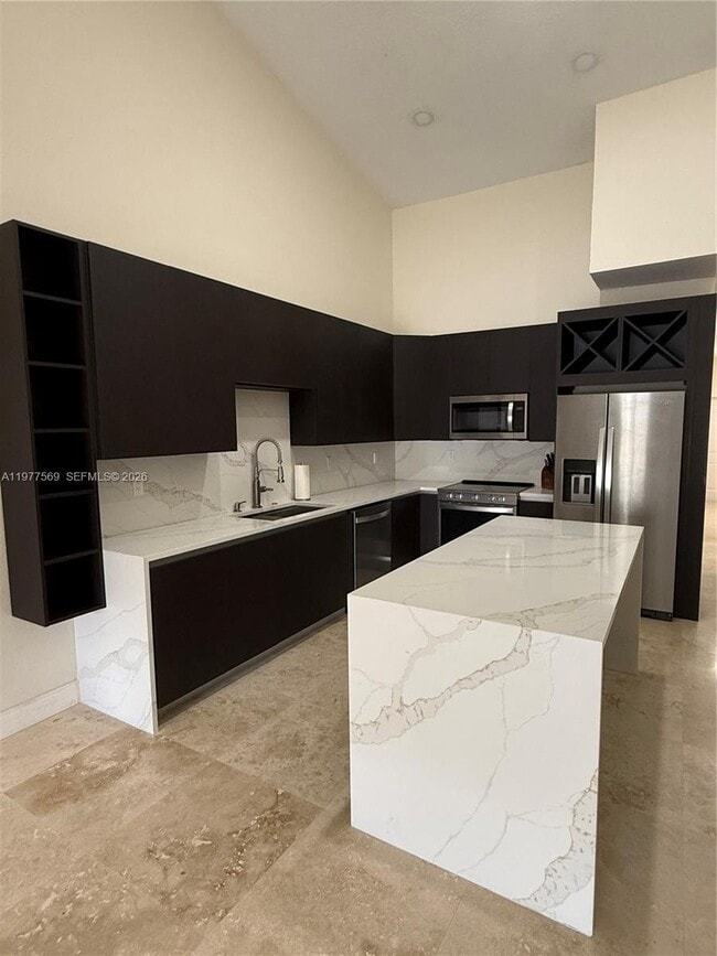 Building Photo - 3227 NE 11th Dr