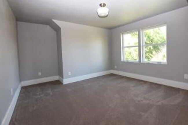 Building Photo - Morrison