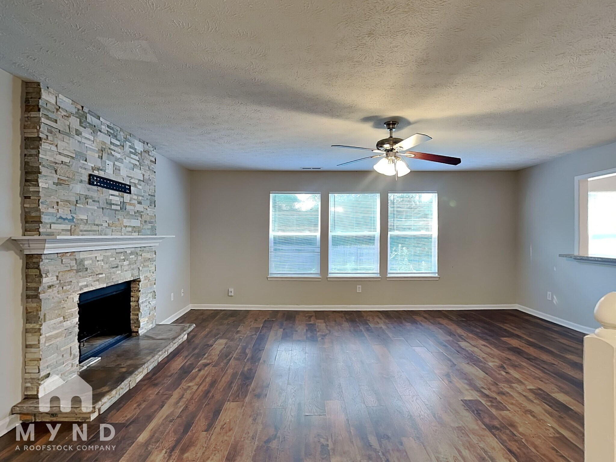Building Photo - 3122 Crestwell Dr