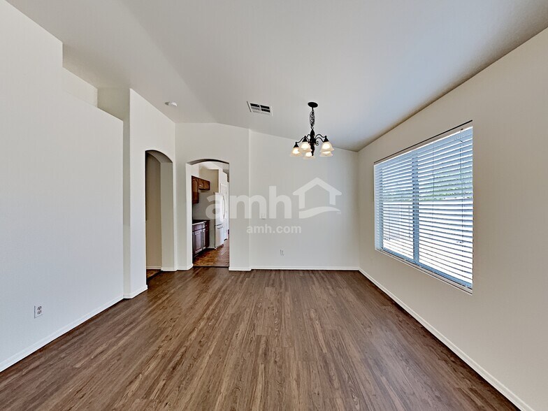 Building Photo - 9910 W Atlantis Way