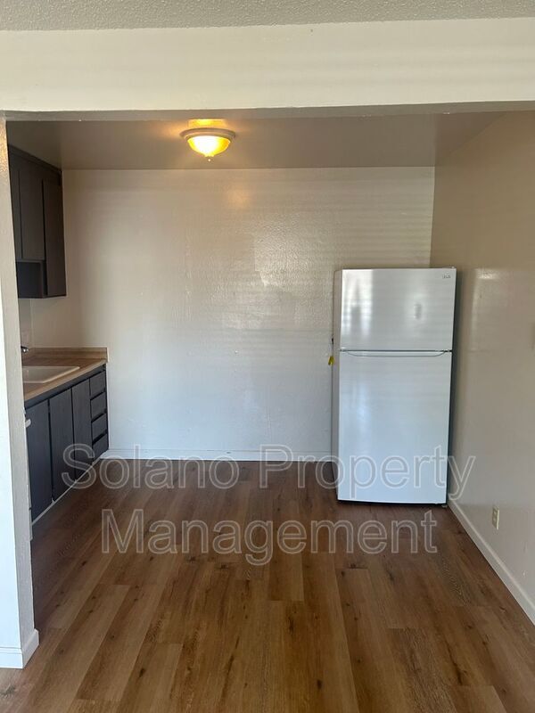 Building Photo - 1955 Grande Cir