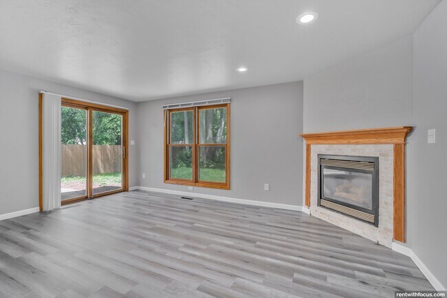 Building Photo - 2795-2797 Saint Ann Dr.