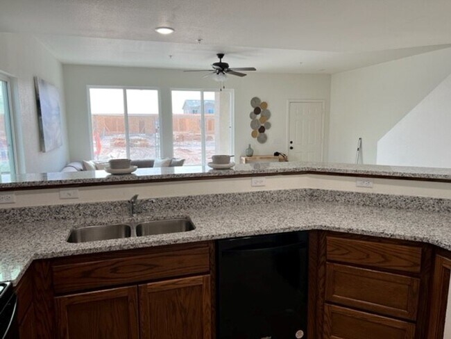 Building Photo - DESERT VIEW VILLAS-  (Ave 8E South to 44th...