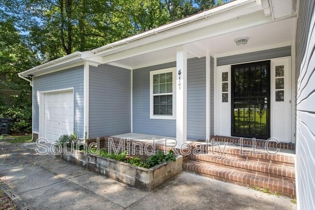 Building Photo - 417 Foxhall Dr
