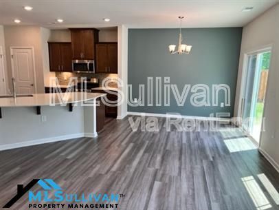 Building Photo - 1033 Sweet Cream Ct