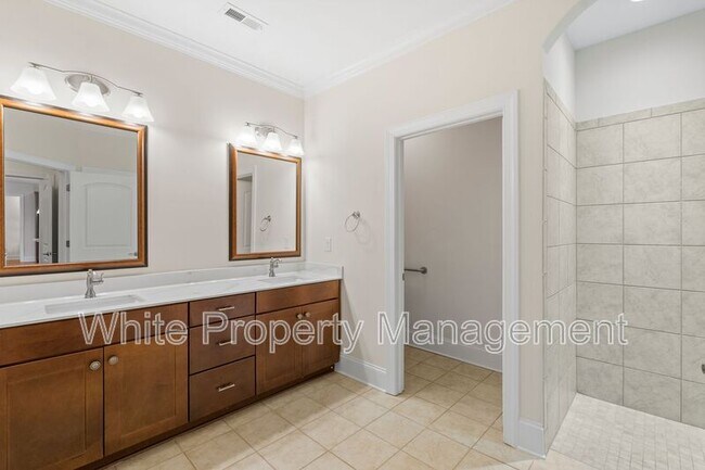 Building Photo - 3018 Portico Pl