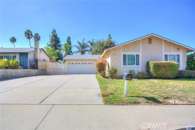 Building Photo - 1829 Blue Haven Dr